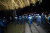 En gruppe, der kalder sig "Men in Black" demonstrerede på Rådhuspladsen og videre ud i gaderne i København lørdag den 9. januar 2020. "Frihed for Danmark - vi har fået nok" blev der råbt fra deltagerne. Foto: Philip Davali/Ritzau Scanpix