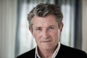 DK4 har fortsat tillid til sin nye nyhedsvært Jens Gaardbo, selv om kanalen forstår den kritik, en kommentar har udløst. 