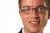 Folketingsmedlem Esben Lunde Larsen vil fremover selv bruge ordet 'neger' i stedet for 'sort', siger han til Jyllands-Posten.