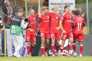 AGF gjorde ondt til værre for OB, da aarhusianerne vandt 2-1 på to mål af angriberen Patrick Mortensen.