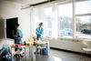 Efter en stejl smittestigning i bydelen Vollsmose i Odense blev der 1. marts åbnet en ny mulighed for hurtigtest på den lokale Humlehaveskolen. Foto: Tim Kildeborg Jensen/Ritzau Scanpix