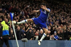 Diego Costa fejrer sin scoring for Chelsea mod Stoke. Foto: Adam Davy/AP