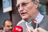 Tirsdag afleverede Efraim Zuroff, der er chef for Simon Wiesenthal Centeret, en politianmeldelse mod en 90-årig dansker, der var medlem af Frikorps Danmark under Anden Verdenskrig. Det er dog ikke den eneste dansker, nazijægeren har i kikkerten. »Vi ved ikke, hvor mange der er. Et skøn siger, at 20 er i live i dag, men vi vil forsøge at lede efter dem. For det handler ikke kun om denne ene mand,« siger Efraim Zuroff. Foto: Stine Bidstrup
