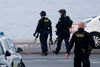 Politiet arbejder på Rungsted Strandvej efter alvorligt skyderi. Foto: Jens Dresling