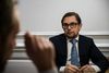 Spild af skattekroner, siger økonomi- og indenrigsminister Simon Emil Ammitzbøll-Bille (LA), når hver tredje stol står tom til danskundervisning for flygtninge. Foto: Casper Holmenlund Christensen