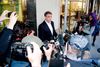 Michael Cohen talte til journalister umiddelbart inden sin afgang til fængslet Otisville i New York. Foto: Eduardo Munoz Alvarez/AFP