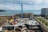 Z-Huset på Aarhus Havn er stadig en byggeplads, men 34 af de 59 lejligheder, man indtil videre udbyder, er solgt. Foto: Jan Dagø