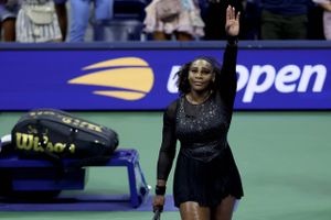 Først forandrede hun kvindetennis, siden tog Serena Williams kampen op imod forskelsbehandling. Nu siger hun farvel med diamantbesatte tennissko. 