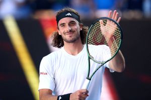 Stefanos Tsitsipas er klar til finalen i Australian Open efter en sejr i fire sæt over Karen Khachanov.