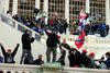 Demonstranter brød onsdag aften dansk tid ind i Kongressen i Washington. Foto: AFP