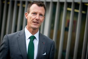 Der er opstået tydelig uenighed i Kongehuset om dronningens beslutning om at ændre på titler.