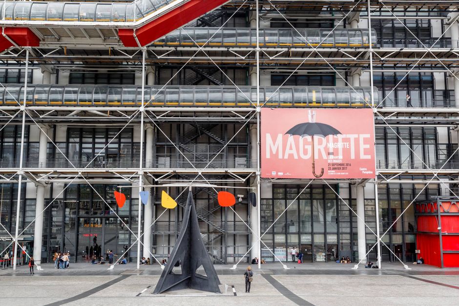 Næsten fire millioner besøgende lægger hvert år vejen forbi Centre Pompidou. Den karakteristiske bygning er dog nu i en forfatning, der gør en rekordlang nedlukning nødvendig. 