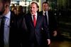- Jeg vil ikke sammenligne Sverige med andre lande. Vi har vore beslutninger at håndtere, og vi ved, at det kommer til at kræve anstrengelser i begyndelsen, lød det fra statsminister Stefan Löfven.