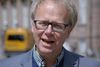 JP's blogger David Trads er lang fra populær hos Facebook-brugere, og hans seneste indlæg har i den grad fået debatten til at koge.