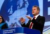 Selv om Danmark nok køres ud på et sidespor, har EU’s cybercrime center en dansk politimand, Troels Ørting Jørgensen, i spidsen. På et pressemøde i Bruxelles præsenterede den tidligere operative chef i PET tiltaget med EUkommissær Cecilia Malmström.