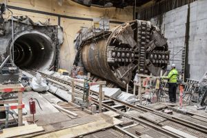 Spidsen af en 105 meter lang og 750 tons tung tunnelboremaskine ca. 25 meter under Sortedams Sø. Foto: Tobias Roed Jensen