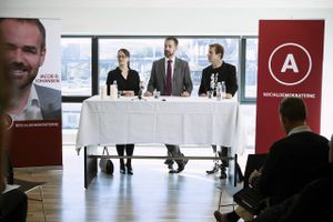 For første gang i flere end 30 år er der lørdag kampvalg til posten om at blive Socialdemokratiets kommende lokalformand i Aarhus. Tidligere byrådskandidater stiller op. 
