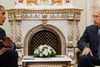 Obama og Putin har givet sikkerhedstjenesterne ordre på at finde en løsning.