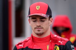 De to store sponsorer Velas og Snapdragon står ikke længere på Ferraris officielle sponsorliste. Derfor mangler Formel 1-teamet penge i kassen. Ekspert er dog ikke synderligt bekymret for Ferrari.