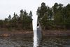 Mindesmærket på Utøya skal være et sår eller et snit i naturen, som skal symbolisere den fysiske oplevelse af noget som tages væk på en konkret og brutal måde.