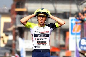 Jan Hirt snuppede sin klart største sejr, da han tirsdag kørte fra alt og alle på Giro d'Italias kongeetape.