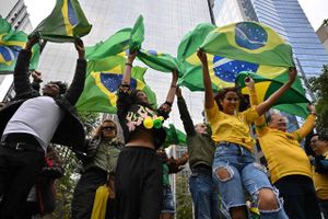 Mens den brasilianske valgkamp spidser til, breder den politiske vold sig i det store sydamerikanske land Brasilien. Forleden kulminerede valgvrede i et mord. 