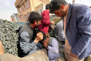 En blev dræbt og flere såret ved bombeangreb i Mazar-e-Sharif, få dage efter at Taliban-guvernør blev dræbt.