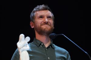 Filmen "Vanskabte land" fik flest statuetter til Bodilprisen lørdag. "Resten af livet" snuppede hovedprisen.
