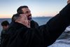 Der blev taget selfier, da Donald Trump Jr. tirsdag besøgte Grønland. Foto: Malik Brøns
