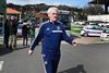 Morten Olsen på vej til dagens træning med landsholdet. Kasper Hjulmand mener, at det er tid at skabe begejstring for holdet og dermed give Morten Olsen den hyldest, han har fortjent. Foto: Lars Poulsen/Polfoto