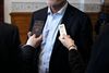 Ole Sohn begrundede tirsdag sit skifte fra SF til S med, at han havde været med til at udarbejde regeringsgrundlaget, og at han stadig følte en loyalitet over for regeringen og regeringsgrundlaget. Foto: Jens Dresling/Polfoto