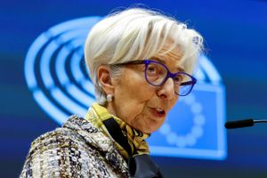 Inflationen i Euroland er stigende, men ECB-præsident Christine Lagarde vil fortsætte den lempelige pengepolitik. Foto: Reuters/Olivier Matthys