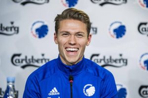 Viktor Fischer bliver præsenteret som ny spiller i FC København på et pressemøde i Telia Parken onsdag den 31. januar 2018.. (Foto: Anders Kjærbye/Scanpix 2018