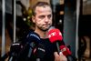 Et flere timer langt møde endte med, at Morten Østergaard mødte pressen og meddelte sin afgang som formand. Foto: Martin Sylvest/Ritzau Scanpix