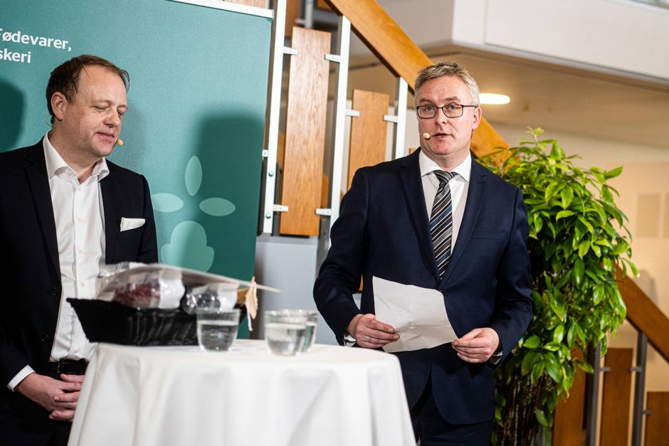 Efter uger uden regn og høj risiko for tørke i store dele af landet forbereder minister mulig tørkepakke.