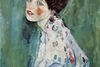 Detalje fra Gustav Klimts kvindeportræt, der stort set er malet oven på et eksisterende maleri. Både originalen og en kopi af billedet blev i 1997 stjålet fra et kunstmuseum i Norditalien. Foto: Wikimedia Commons