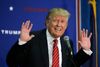 »Det er ikke våbnenes skyld. Det er menneskenes - disse syge mennesker,« sagde Donald Trump lørdag i en tale.
