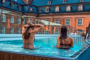 Flere gode hoteller i hovedstadsområdet har gode tilbud i en tid, hvor både forsigtighed og lyst til selvforkælelse er i fokus. Det gælder også på den næsten nyåbnede milliardsatsning Hotel Villa Copenhagen.