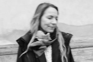 Alberte Winding har skrevet sig væk fra autofiktionen. Hun skriver om den »tabuiserede, kvindelige vrede« i en ny roman om en kvinde i overgangsalderen.