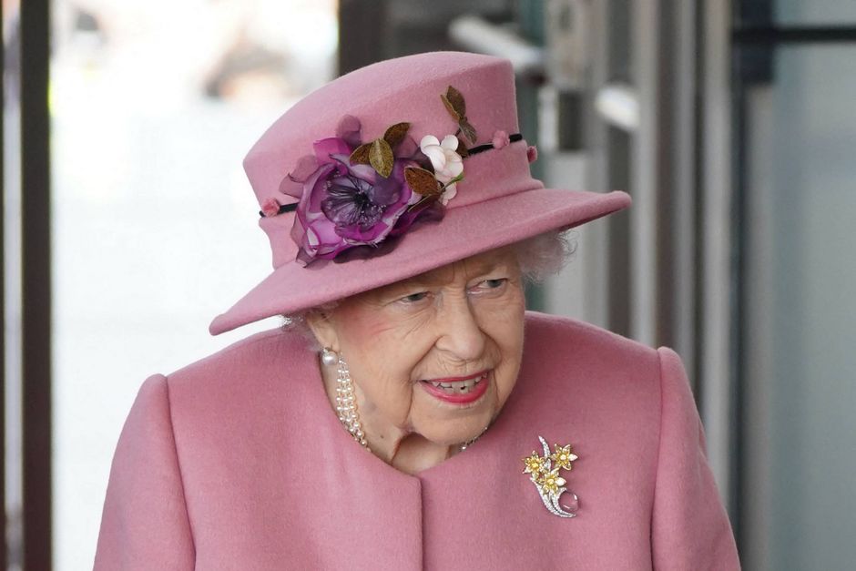 95-årige dronning aflyser besøg for at hvile