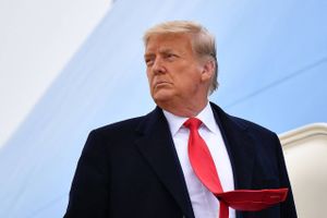 Trump og Republikanerne fordømmer kontroversiel beslutning om at offentliggøre hans selvangivelser.  
