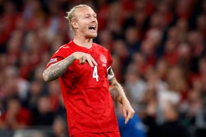Det danske fodboldlandshold kommer ikke til at bære det omdiskuterede "One love"-anførerbind mod diskrimination ved VM i Qatar.