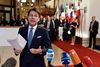 Premierminister Giuseppe Conte krævede på forhånd en ophævelse af det gældende princip om, at det er det land, der redder en migrant til søs, som får ansvaret for ham eller hende. Foto: Eric Vidal/Ritzau Scanpix