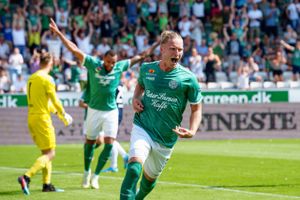 Christian Sørensen og Jay-Roy Grot stod for en scoring hver, da Viborg søndag slog Silkeborg 2-0 i Superligaen