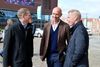 Peter Sørensen udenfor retten i Aarhus sammen med forsvarsadvokat Michael Juul Eriksen (tv) og Henrik Lyhne, bestyrelsesformand i Silkeborg IF. Foto: Ernst Van Norde/Polfoto