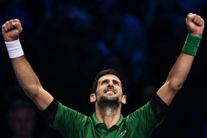 Novak Djokovic var overlegen, da han i ATP Finals-finalen slog Casper Ruud i to sæt med cifrene 7-5, 6-3.