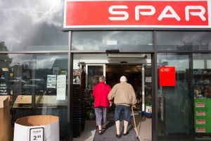 Spar-butikken i nordjyske Bælum har fået økonomisk støtte fra 375 lokale borgere. Foto: Benjamin Nørskov.