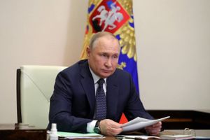 Alle gaskontrakter bliver afbrudt, hvis købere i andre lande ikke betaler med russisk valuta, siger Putin.
