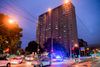 Det er bl.a. i denne boligblok i Melbourne at beboerne med øjeblikkelig virkning skal blive indendøre efter et udbrud af coronavirus Foto: William West/AFP