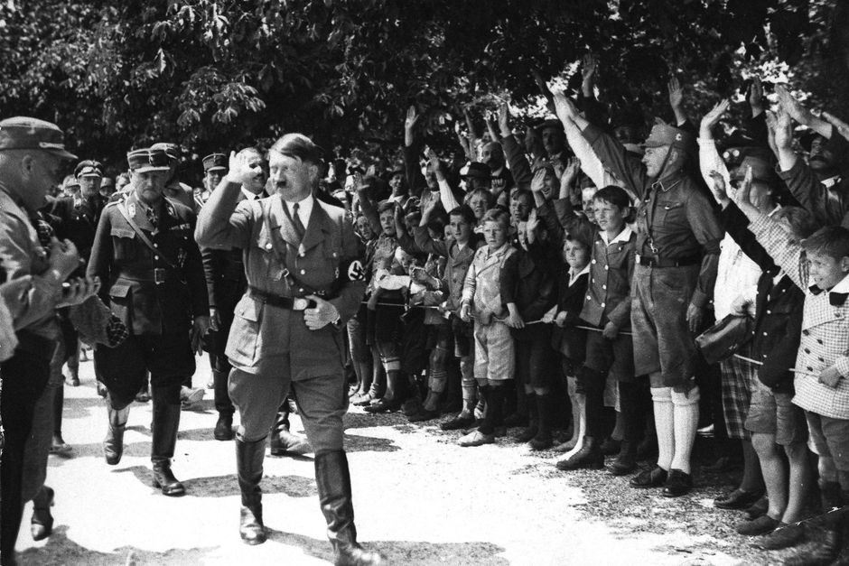 90 år efter Hitlers totale magtovertagelse i Berlin diskuteres det stadig, om flertallet af 1930'ernes tyskere ville nazismen, eller om den blev dem påtvunget.